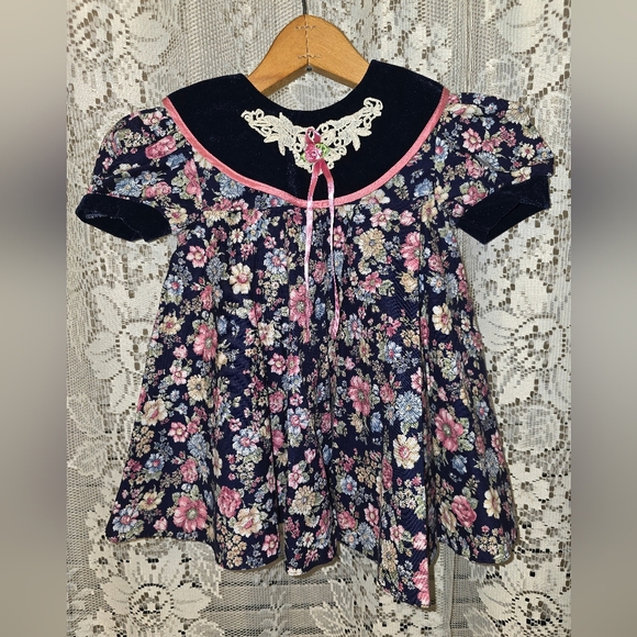 Jolene, Vintage Floral Dress, Toddler Girls 2T Short Sleeve With Velvet - Picture 1 of 5